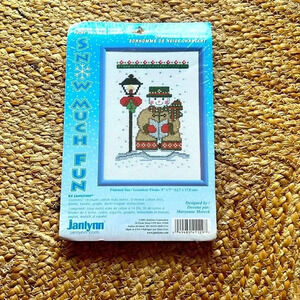 Caroling snowman 2001 Janlynn counted cross stitch kit #41-129